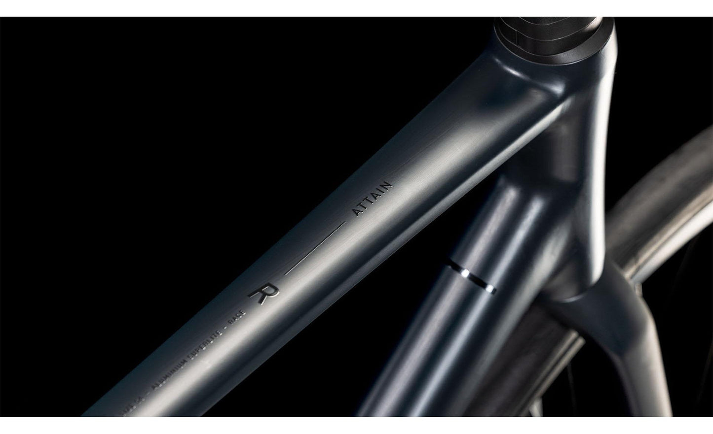 Attain RACE - Night´n´black - CUBE